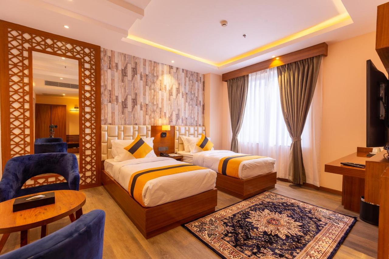 Dream International Hotel 拉明德 外观 照片